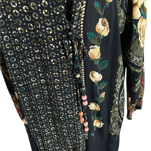 Carole Little Floral Patterned Long Sleeve Tunic - Picture 2 of 9